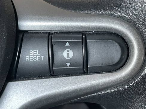 Used 2013 Honda Insight image 9