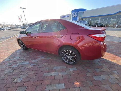 Used 2015 Toyota Corolla S image 9