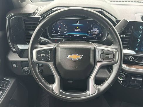 Used 2025 Chevrolet Silverado 1500 LT RWD image 22