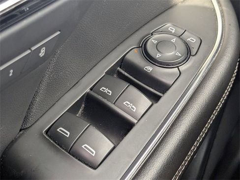 Used 2023 Buick Envision Essence w/ Sport Touring Package image 24