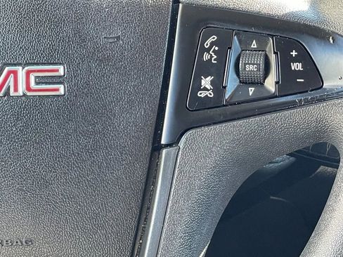 Used 2017 GMC Terrain SLE image 27