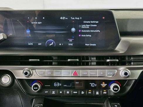 Used 2025 Kia Telluride S FWD image 24