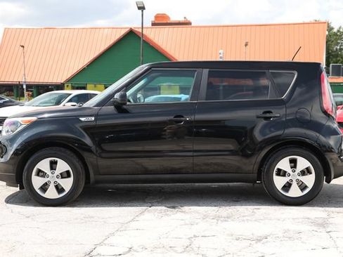 Used 2016 Kia Soul FWD image 4
