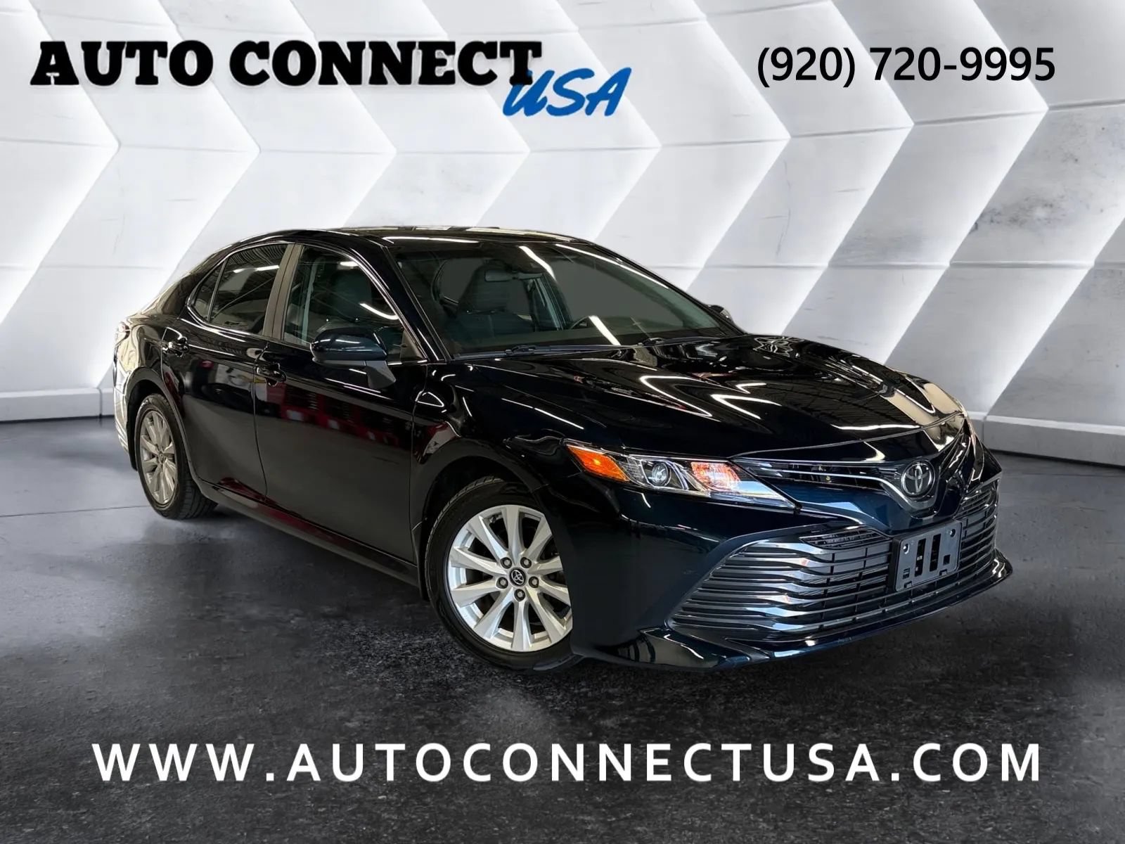 Used 2020 Toyota Camry LE FWD image 3