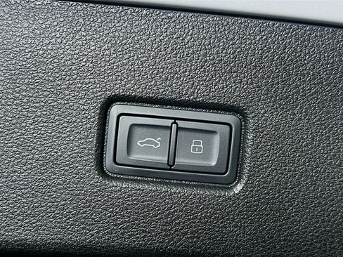 Used 2023 Audi Q5 2.0T Premium Plus image 29