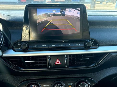 Used 2024 Kia Forte LXS image 19