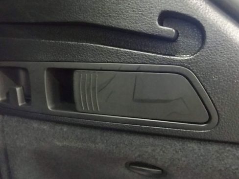 Used 2022 Audi SQ5 Premium Plus w/ Premium Plus Package image 21