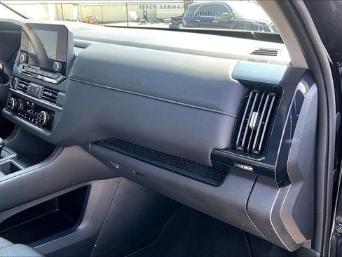 Used 2025 Nissan Pathfinder S FWD image 21