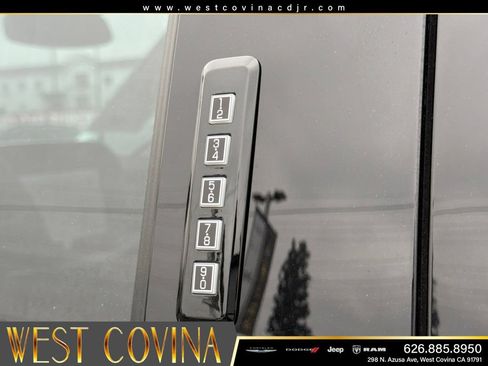 Used 2023 Ford F150 Lariat w/ Trailer Tow Package AWD/4WD image 18