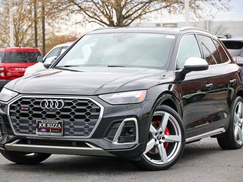 Used 2021 Audi SQ5 Premium Plus w/ Premium Plus Package image 19