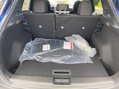 Used 2026 Nissan Kicks SV FWD image 11
