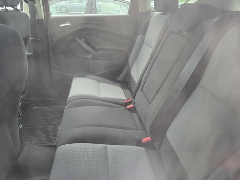 Used 2019 Ford Escape SE image 23