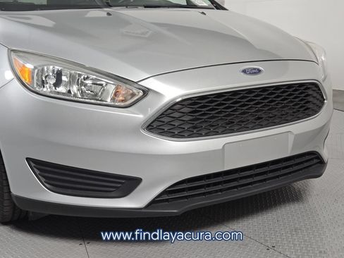 Used 2018 Ford Focus SE FWD image 10