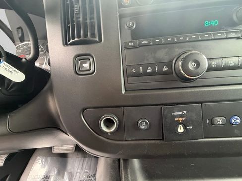 Used 2022 GMC Savana 2500 w/ Driver Convenience Package RWD image 24
