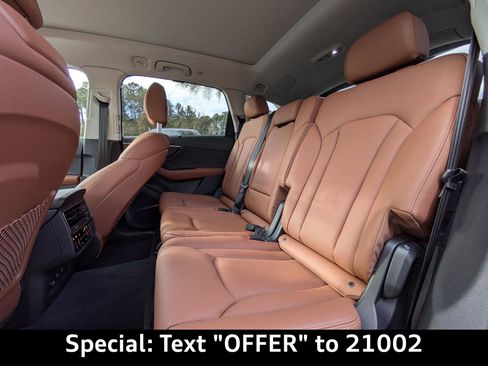 Certified 2024 Audi Q7 3.0T Prestige image 17
