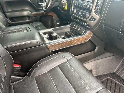 Used 2019 GMC Sierra 2500 Denali w/ Duramax Plus Package image 15