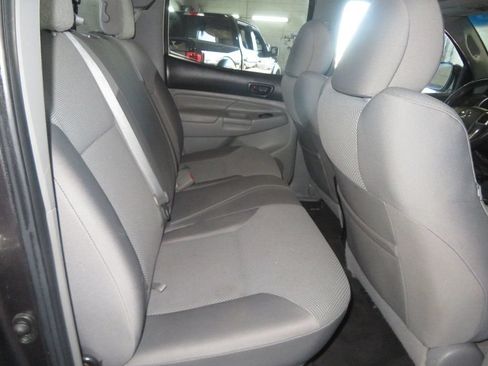 Used 2012 Toyota Tacoma 4x4 Double Cab image 29