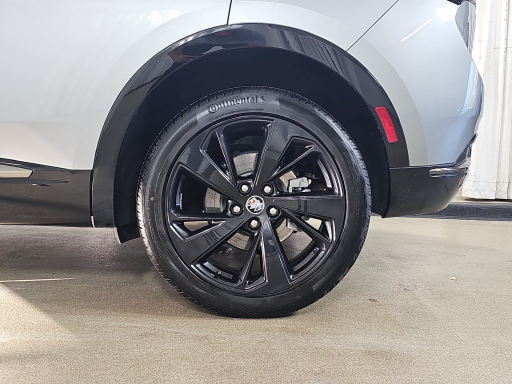 Certified 2023 Buick Envision Essence w/ Sport Touring Package AWD/4WD image 39