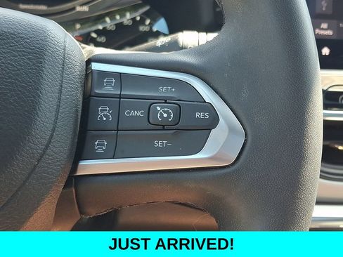 Used 2023 Jeep Compass Limited w/ Sun and Sound Group AWD/4WD image 23