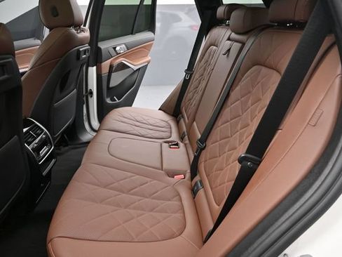 Used 2023 BMW X5 xDrive40i w/ Premium Package AWD/4WD image 20