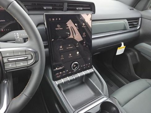 New 2026 GMC Terrain AT4 w/ Convenience Package III AWD/4WD image 39