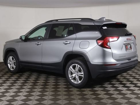 Used 2023 GMC Terrain SLE w/ Driver Convenience Package AWD/4WD image 7