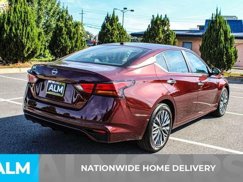 Used 2025 Nissan Altima 2.5 SV FWD image 5