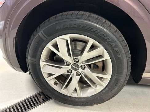 Used 2022 Genesis GV70 2.5T AWD/4WD image 9