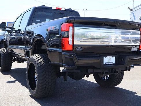 Used 2025 Ford F350 Platinum w/ Platinum Plus Package AWD/4WD image 3