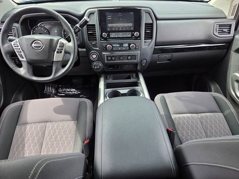 Used 2024 Nissan Titan SV w/ SV Convenience Package AWD/4WD image 13