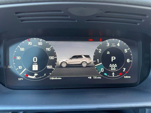 Certified 2024 Land Rover Discovery Dynamic SE image 24