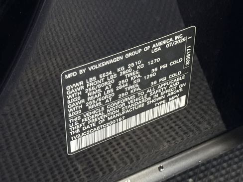Used 2026 Volkswagen Atlas Cross Sport SE FWD image 29