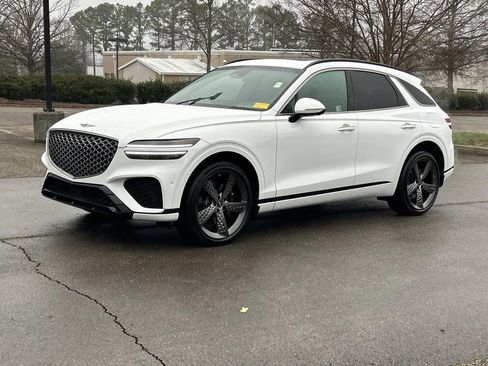 Used 2025 Genesis GV70 3.5T Sport w/ Sport Advanced Package AWD/4WD image 3