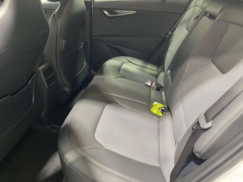 New 2026 Kia Niro Wind FWD image 13
