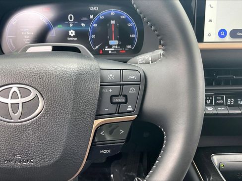 Used 2026 Toyota Crown Limited w/ Advanced Technology Package image 24