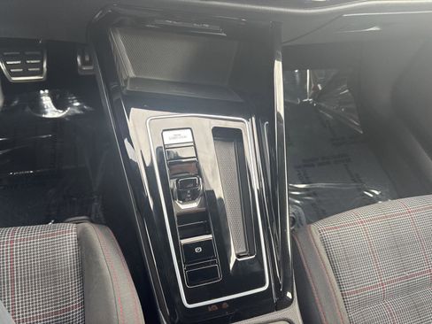 Used 2023 Volkswagen GTI S image 18