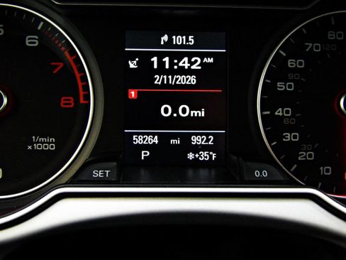 Used 2016 Audi A4 2.0T Premium Plus w/ Technology Package image 14