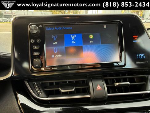 Used 2018 Toyota C-HR XLE image 18