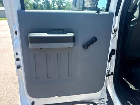 Used 2015 Ford F350 XL w/ Snow Plow Prep Package image 26