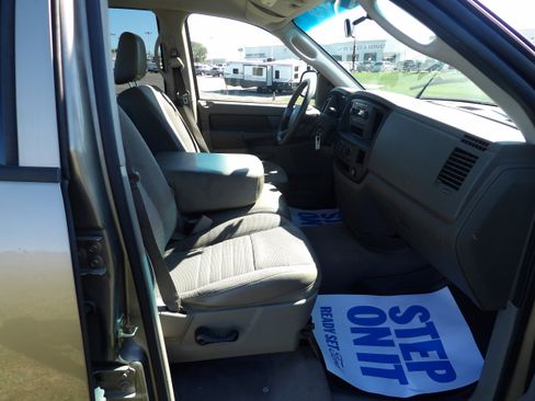 Used 2006 Dodge Ram 1500 Truck ST w/ SXT Group image 10