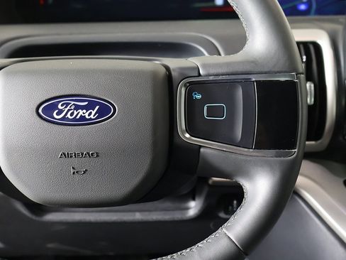 Used 2025 Ford Expedition Max Active image 45