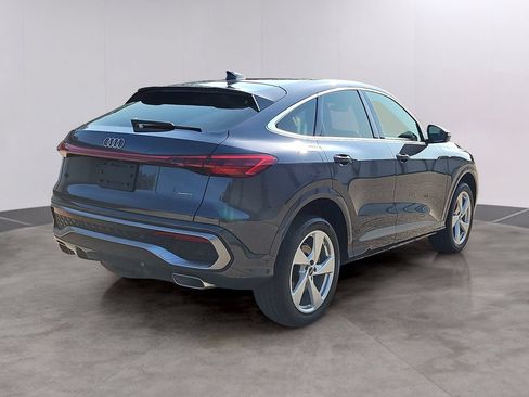 Certified 2025 Audi Q5 Premium Plus w/ Premium Plus AWD/4WD image 4