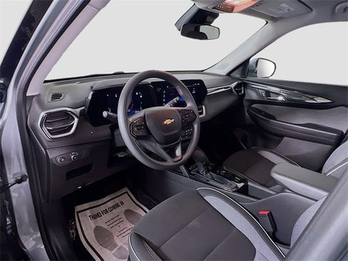 Used 2024 Chevrolet TrailBlazer LT image 8