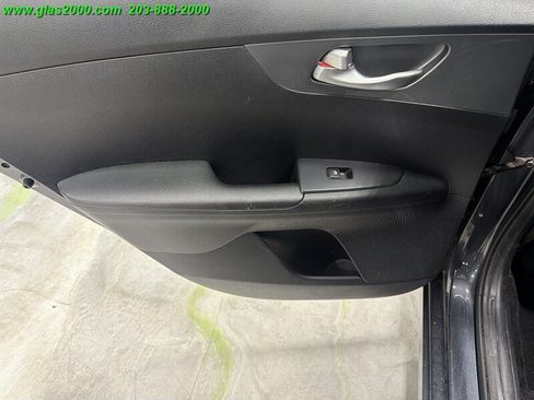 Used 2019 Kia Forte LXS FWD image 28