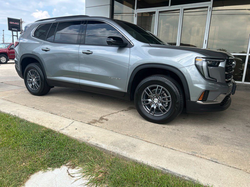 Used 2026 GMC Acadia Elevation FWD image 2