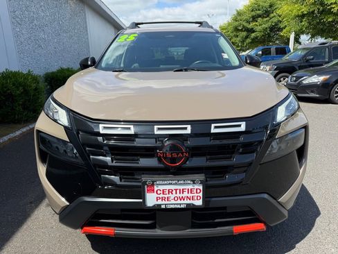 Used 2025 Nissan Rogue SV AWD/4WD image 5
