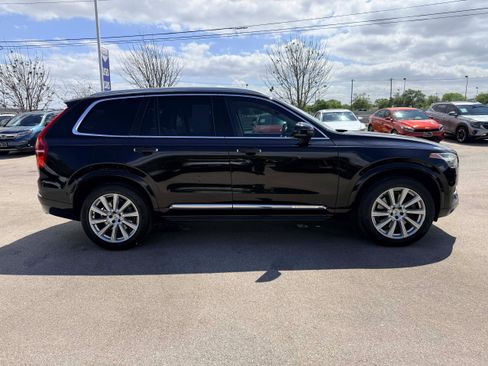Used 2016 Volvo XC90 T8 Inscription w/ Vision Package image 7