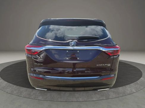 Used 2018 Buick Enclave Essence AWD/4WD image 6