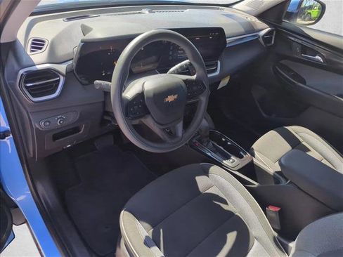Used 2024 Chevrolet TrailBlazer LT FWD image 7