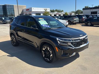 Used 2025 Kia Seltos SX